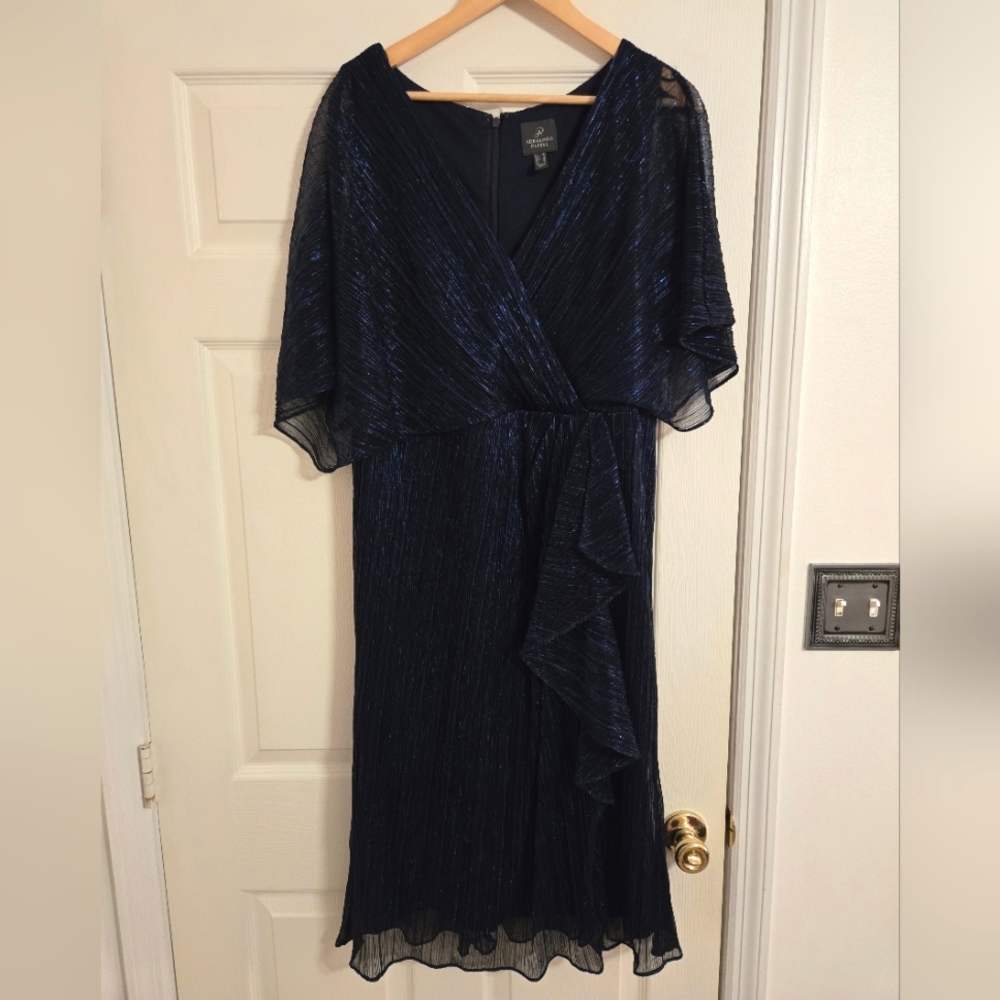 Adrianna Papell Evening Dress In Blue And Black Iridescent  Size 14